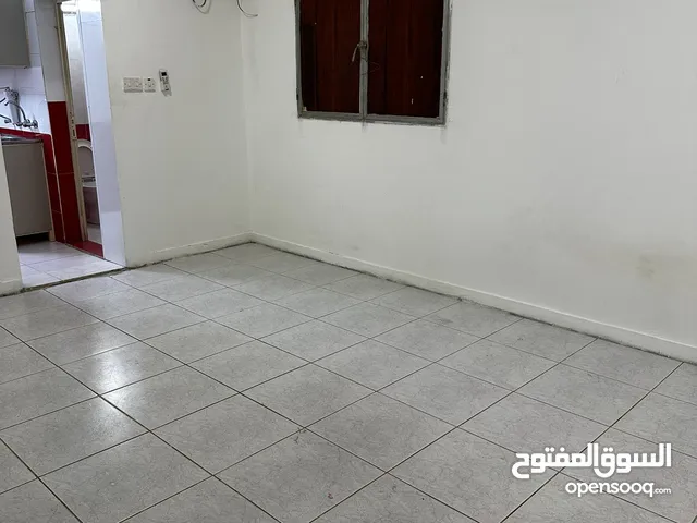 20 m2 Studio Apartments for Rent in Hawally Jabriya