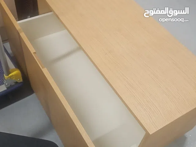 Heavy duty shoes rack very good quality very heavy made in Italy use for fastion store and you can u