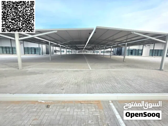 معارض سيارات للايجار فى سوق السيارات الجديد ، كاملة التجهيزات والتشطيبات .