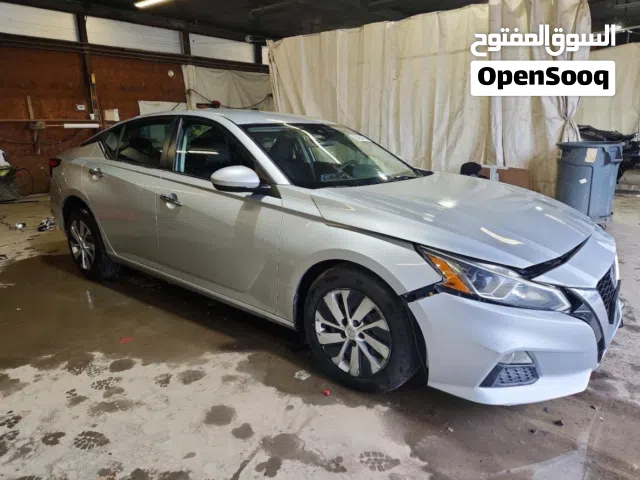 2021 نيسان التيما S