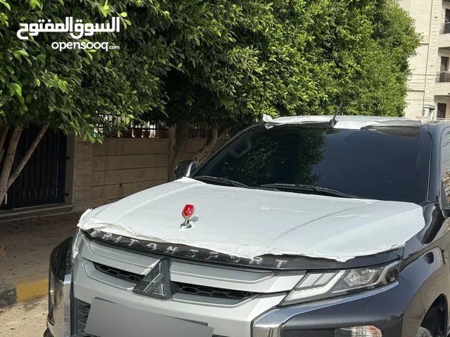 Mitsubishi Sportero 2022 Mark 1 ميتسوبيشي بيك اب سبيرتير 2020 بحالة الوكاله فحص كامل