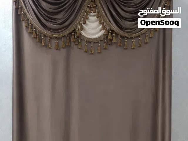 Curtain ستاره