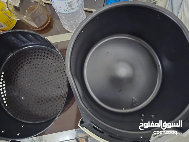 Air fryer and cooker used best condition and glasses drinking glasses