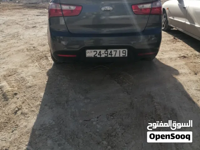 2014, كيا, ريو, Standard