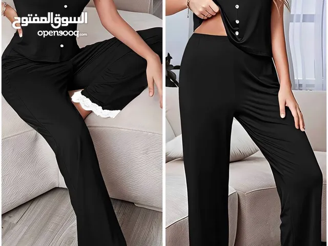 ملابس نسائية