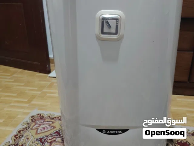 جيزر اريستون ايطالي اصلي شبه جديد 80 لتر
