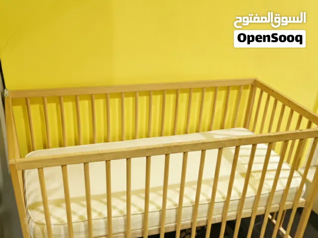سرير اطفال