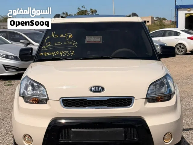 2010 كيا سول Standard