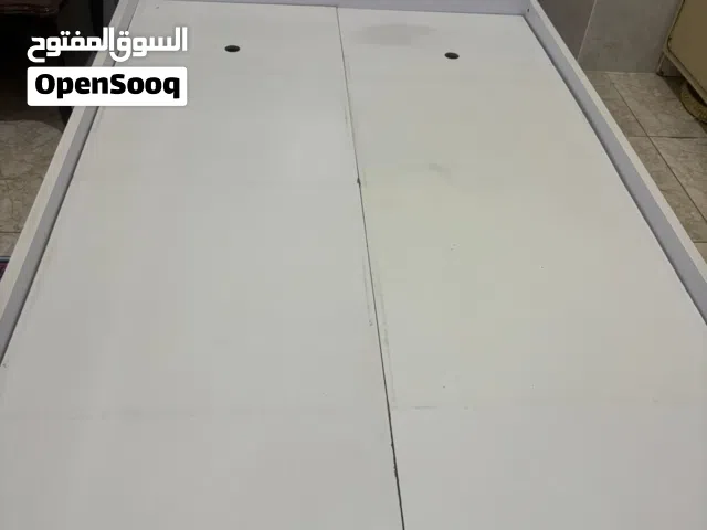 تخت مجوز غرفة نوم