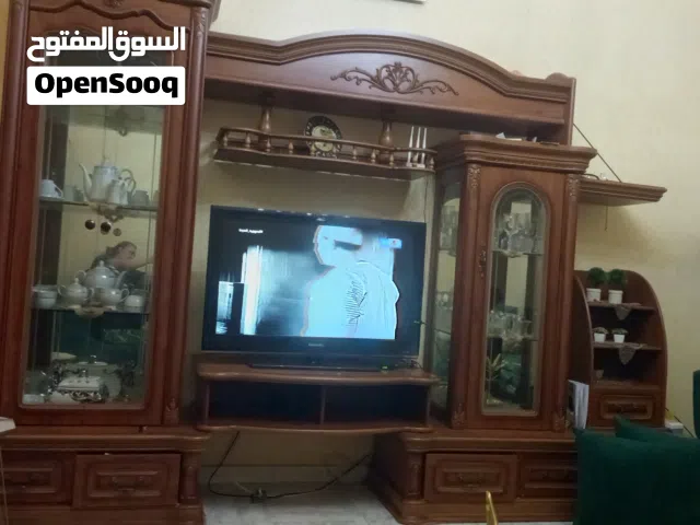 مكتبة غرفة معيشه