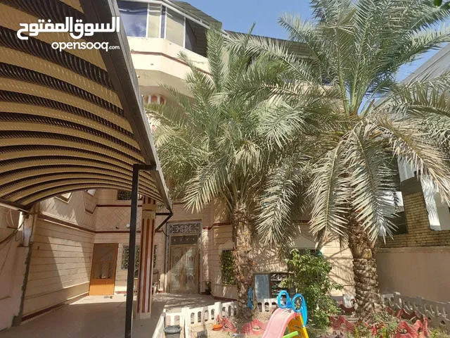 بيت للبيع في دور الضباط حي السلام خلف الشارع التجاري موقع جداً مميز مساحه 350 متر حديث