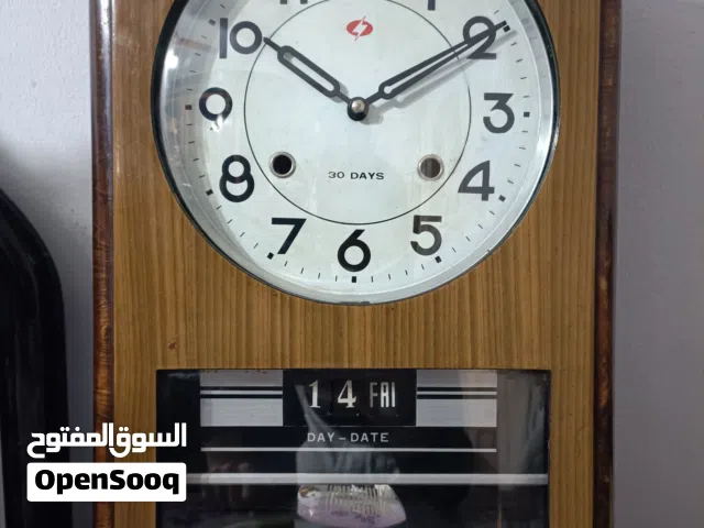 ساعة حائط انتيكه