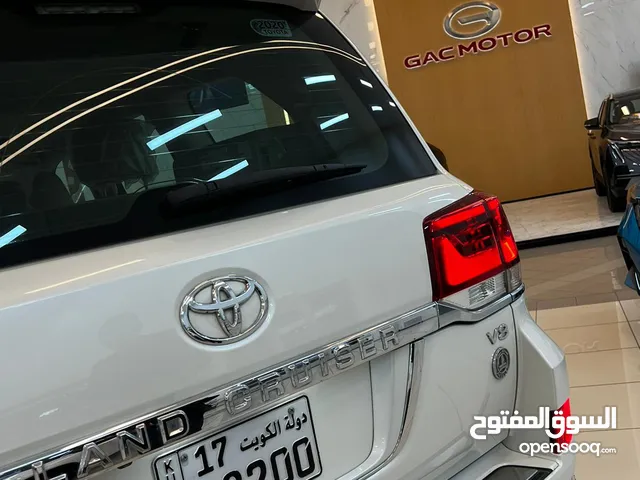 Toyota Land Cruiser 2020 in Farwaniya