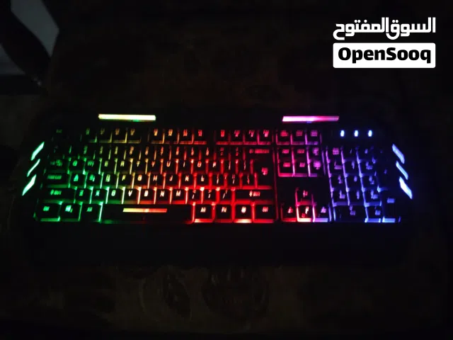 كيبوردات PC ميكانيكال جيمنج مضيئه اضاءه عاليه وقويه بحالة الوكاله