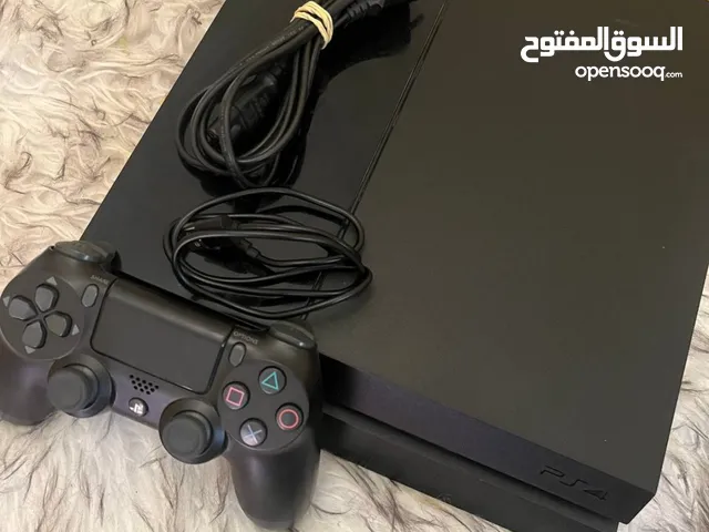 بلايستيشن 4  500 قيقا فيه 14  لعبة