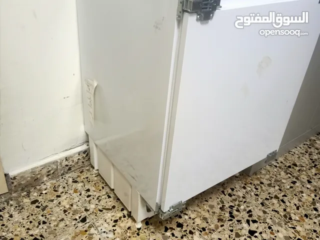 fridge in perfect condition all looks new inside and out