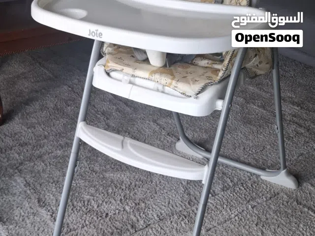 كرسي طعام للأطفال