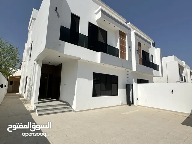 365 m2 5 Bedrooms Villa for Sale in Muscat Bosher