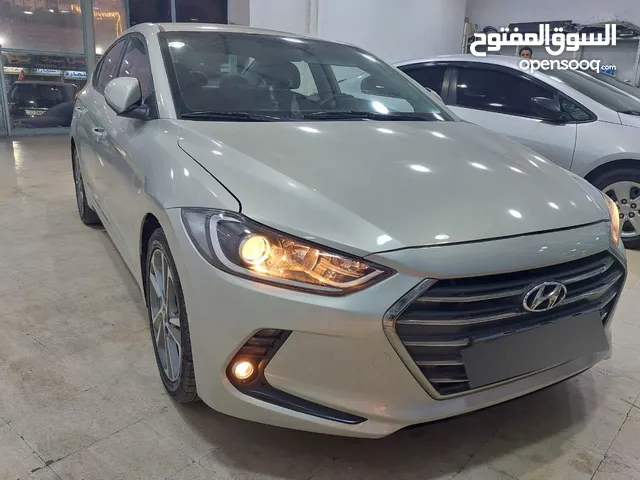 Used Hyundai Avante in Amman