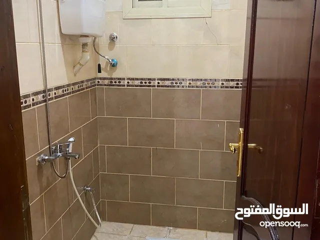 150 m2 4 Bedrooms Apartments for Rent in Al Madinah Alaaziziyah