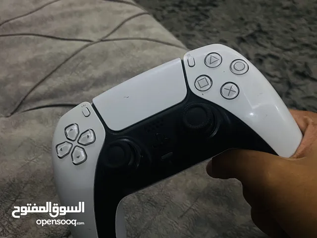 يد بلايستيشن 5