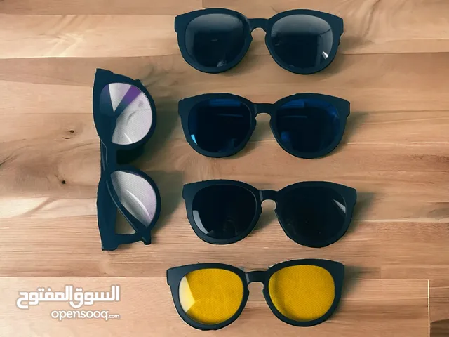 نظارات شمسية 5 في 1 مع وجود 4 عدسات بألوان مختلفه بسعر 15 ألف مع خدمة التوصيل مجاني لجميع المحافظات