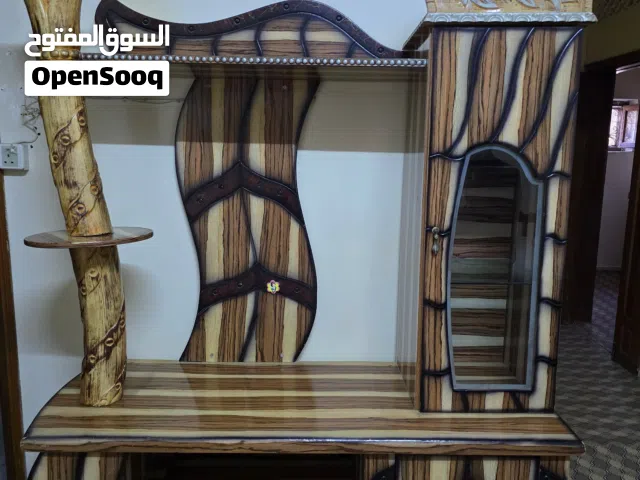 مكتبه خارجي مستخدم نظيف وسعر هسوووس