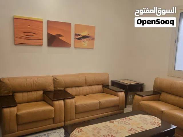 طقم كنب جلد راقي