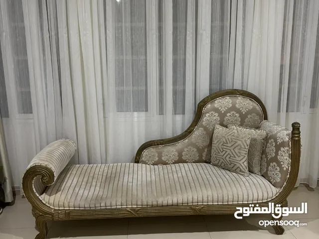 كنب مستعمل للتبرع