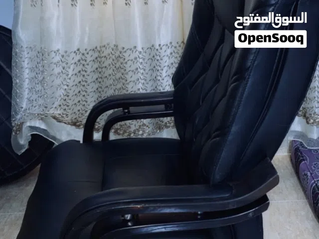كرسي مكتب فخم و طبي