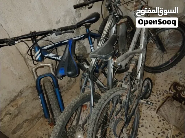 ثلاث بسكليتات صيني الثلاث 26