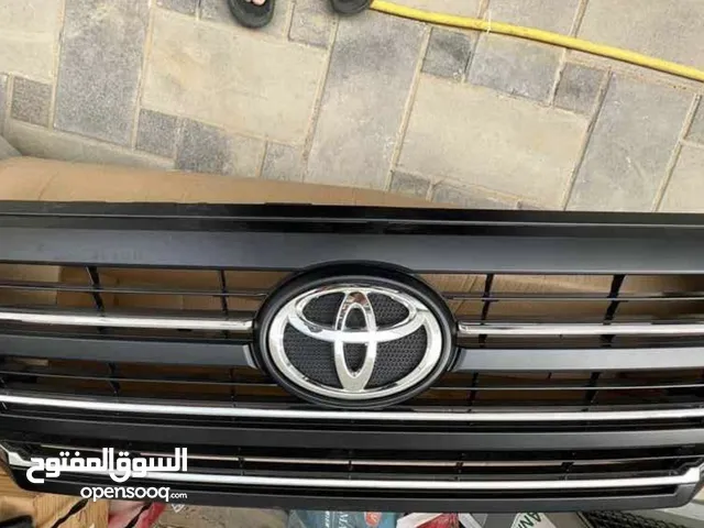 Toyota Land Cruiser grill original-new