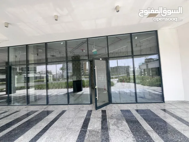 محل تجاري بموقع استثماري حيوي متميز بمدينه الشيخ محمد بن راشد بأقل سعر وعائد مضمون