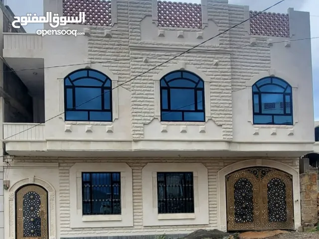 133 m2 More than 6 bedrooms Townhouse for Sale in Sana'a Bayt Baws