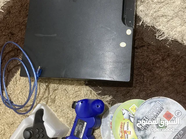 بلاستيشن 3 بسعر مغري جداً جدا مع ايدي عدد 2 + شاحن سريع + CDعدد 3