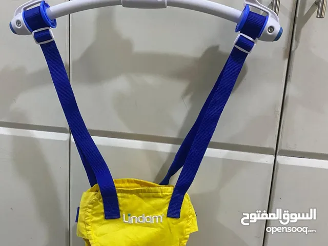 اغراض اطفال مستعمله استعمال جيد للبيع