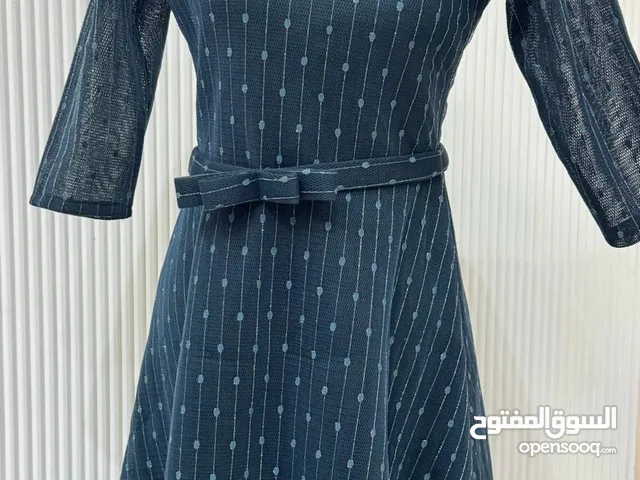 فستان مقاس M يناسب الي يلبسو L اللون اخضر غامق
