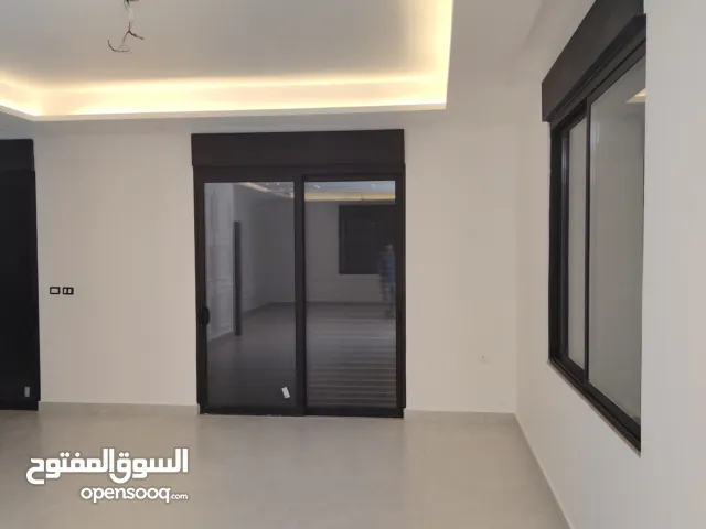 570 m2 More than 6 bedrooms Villa for Sale in Amman Al-Fuhais