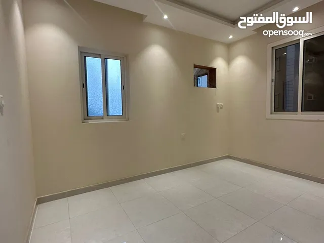 180 m2 2 Bedrooms Apartments for Rent in Al Riyadh Ar Rawdah