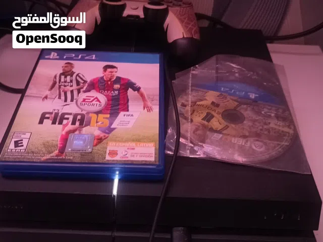 PS4 شغال بحالة جيدة مع جهاز ولعبتين فيفا