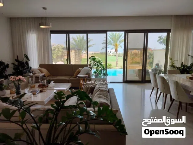 Luxury Villa for sale in Muscat Hillsفيلا فاخره للبيع في مسقط هيلز