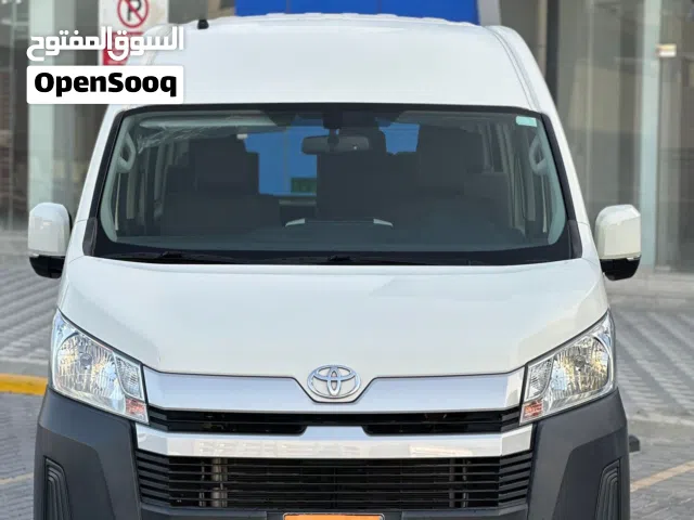 TOYOTA HI ACE PASSENGER VAN 2020 WHITE