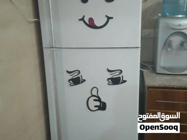 ثلاجه للبيع