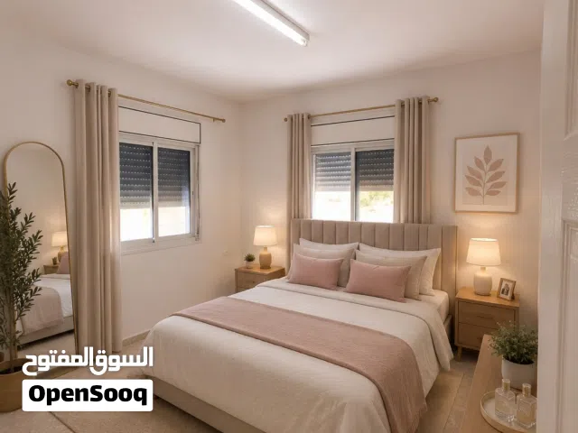 شقة 122 متر ، 3 غرف وصاله ، طابق أول ، بالقرب من البوابة السفليه للجامعه ، بالقرب من كازية