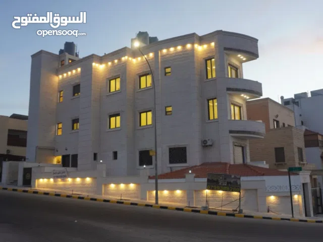 شقة بالتاسعه شارع السكه مباشره 117م طابق كامل اطلاله ع البحر فاخره بسعر مغري