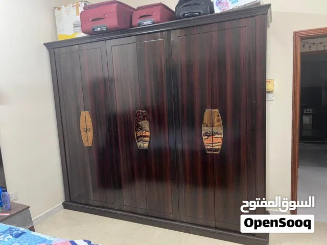 Wardrobe + TV Unit – Sale Post