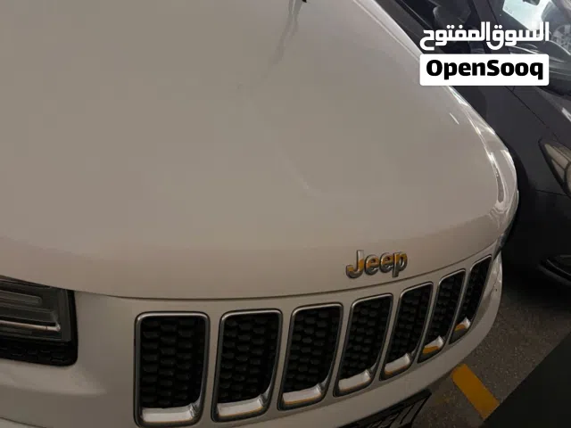 2014 جيب جراند شيروكى Overland