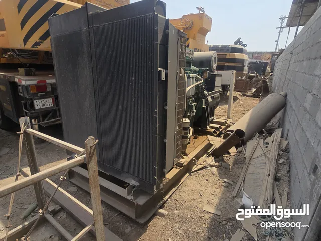 مولد كهرباء jcb 1000kv نظيف جدا جدا واحد ميغا