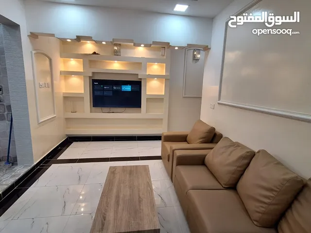 Stylish 1BHK Apartment Fully Furnished in Al Khuwair شقة مؤثثة بغرفة وصالة للايجار في الخوير