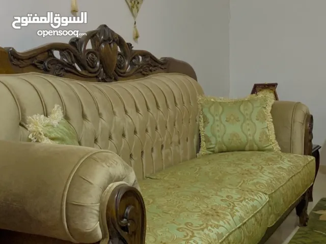 طقم كنب مستعمل بحاله ممتازة